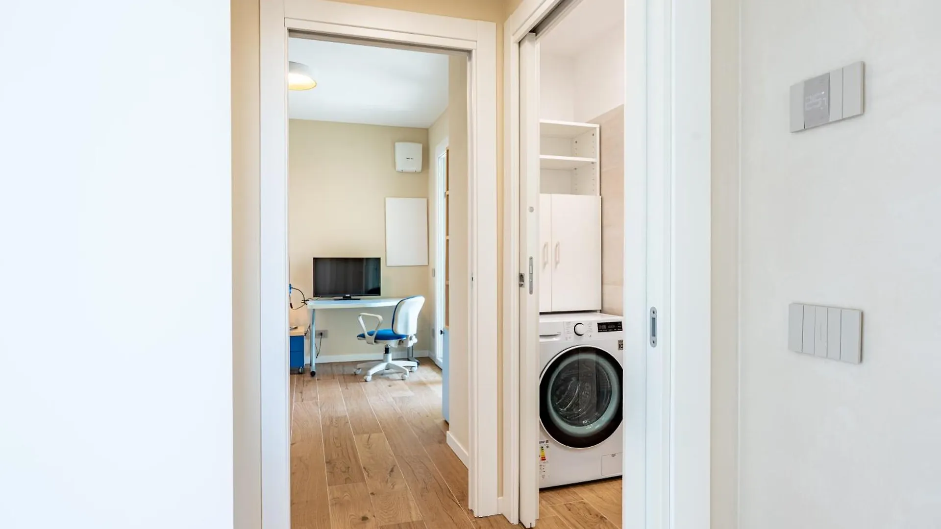 Light Garden-Luxury Apartment With Private Parking Μόνζα Ιταλία